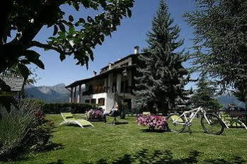 Hotel Tivet Gressan Exterior photo